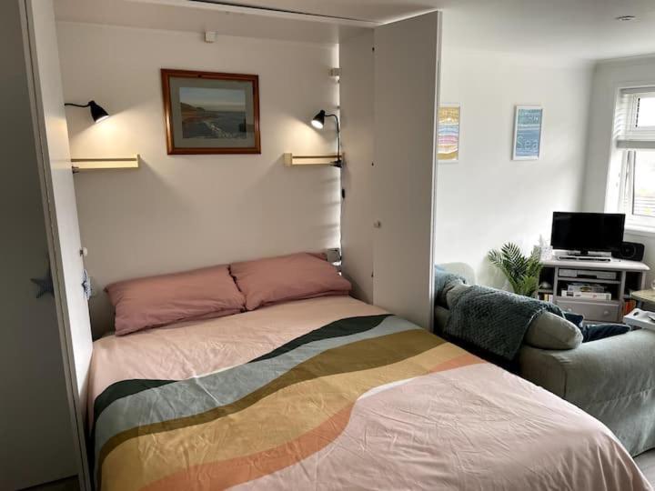 Self-Catering Studio In Beautiful Charmouth Εξωτερικό φωτογραφία